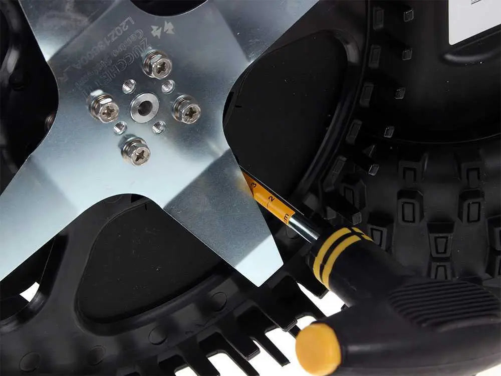 AMBROGIO ZETA R - Robot tondeuse - Sans fil périphérique - Pas besoin d'installation JARDINS LOISIRS