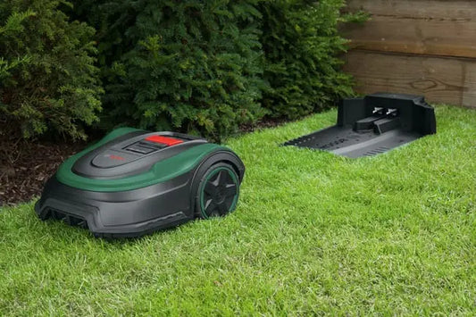 Tondeuse robot BOSCH Indego M 700 jusqu'à 700m² JARDINS LOISIRS