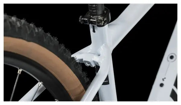 VTT Semi-Rigide Cube Aim SLX Shimano Alivio/Altus 9V 29'' Blanc Bleu JARDINS LOISIRS