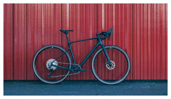 Vélo Cube Nuroad C:62 ONE carbon´n´glossy JARDINS LOISIRS