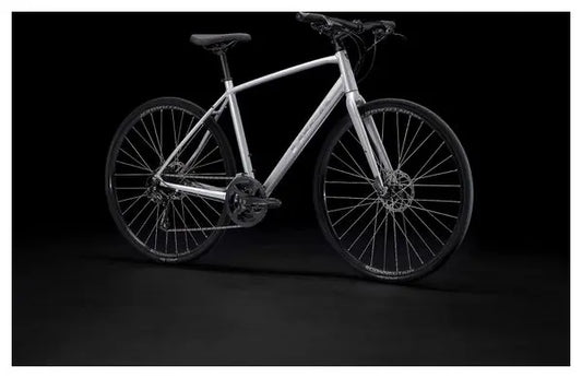 Vélo Fitness Trek FX 2 Disc Shimano Acera/Altus 9V 700 mm Gris Quicksilver JARDINS LOISIRS
