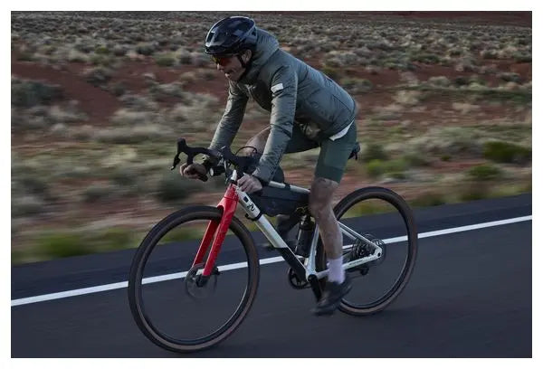 Vélo de Gravel BMC URS 01 Four Sram Rival eTap AXS/GX Eagle 12V 700 mm Blanc Pearl JARDINS LOISIRS