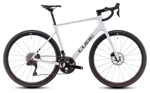 Vélo de Route Cube Attain C:62 SLX Shimano 105 Di2 12V 700 mm Blanc Cotton Gris 2025 JARDINS LOISIRS