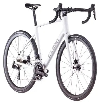 Vélo de Route Cube Attain C:62 SLX Shimano 105 Di2 12V 700 mm Blanc Cotton Gris 2025 JARDINS LOISIRS