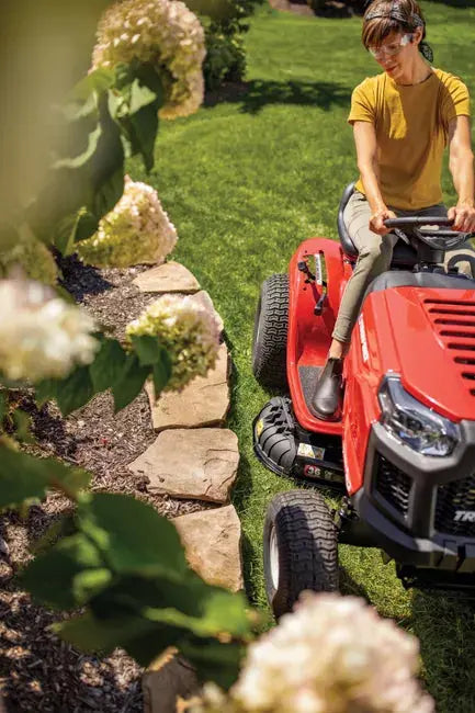 Tondeuse autoportée à éjection latérale TROYBILT 92T-S 439 cm³ l.92 cm JARDINS LOISIRS