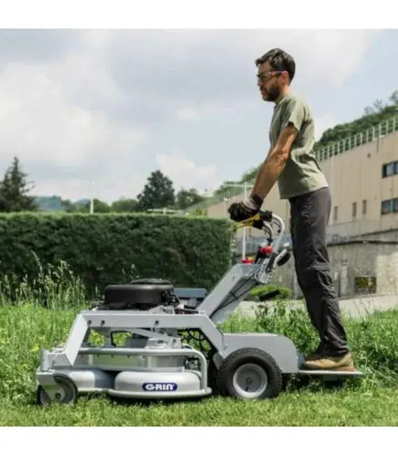 Tondeuse à essence professionnelle 140 cm, mulching 8100 m²/h, zéro turn - GRIN XM140A JARDINS LOISIRS