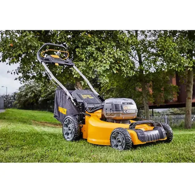 Dewalt - tondeuse à batterie 2x18v 5ah li-ion 55l - dcmw564p2 JARDINS LOISIRS