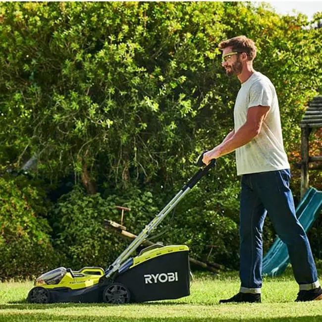 Pack Jardin RYOBI : Tondeuse hybride 18V RY18LMH37A + Coupe-bordure à batterie OLT1825M 18V + 2 batt 18V ONE+ 4,0Ah JARDINS LOISIRS