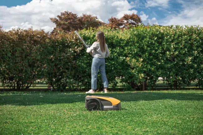 Robot tondeuse STIGA 1500m² GPS + AGS JARDINS LOISIRS