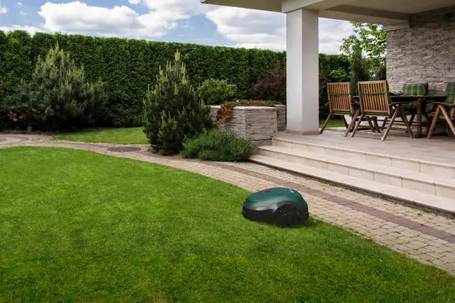 Robot tondeuse connecté ROBOMOW Rt 700 JARDINS LOISIRS
