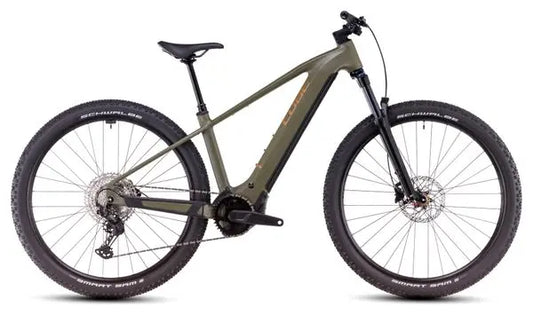 VTT Électrique Semi-Rigide Cube Reaction Hybrid Pro 600 Shimano Deore/Deore XT 12V 600 Wh 29'' Vert Dusty Olive 2025 JARDINS LOISIRS
