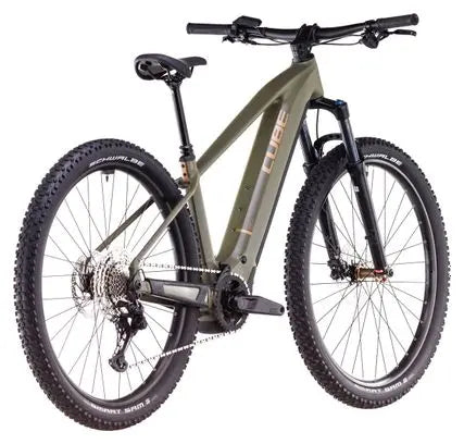 VTT Électrique Semi-Rigide Cube Reaction Hybrid Pro 600 Shimano Deore/Deore XT 12V 600 Wh 29'' Vert Dusty Olive 2025 JARDINS LOISIRS