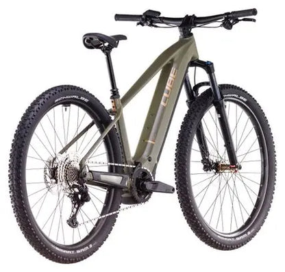 VTT Électrique Semi-Rigide Cube Reaction Hybrid Pro 600 Shimano Deore/Deore XT 12V 600 Wh 29'' Vert Dusty Olive 2025 JARDINS LOISIRS