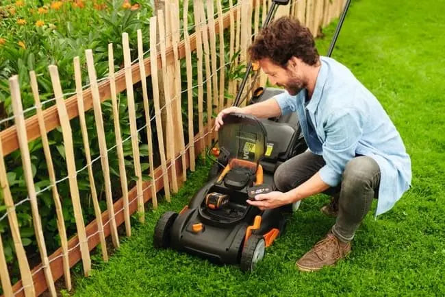 Tondeuse à gazon 2*20V WORX - WG743E (2 batteries 4Ah et chargeur double) JARDINS LOISIRS